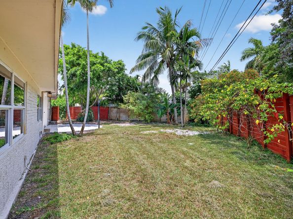 2924 NW 8th Ave, Wilton Manors FL 33311