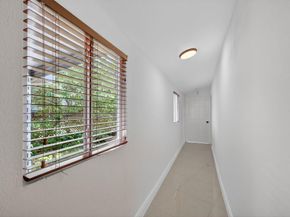 2924 NW 8th Ave, Wilton Manors FL 33311