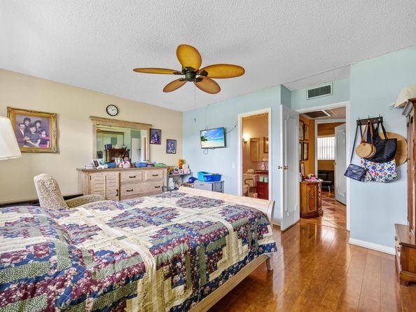 3405 NW 48 Avenue 514, Lauderdale Lakes FL 33319