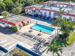 3550 NW 8th Avenue 212, Pompano Beach FL 33064