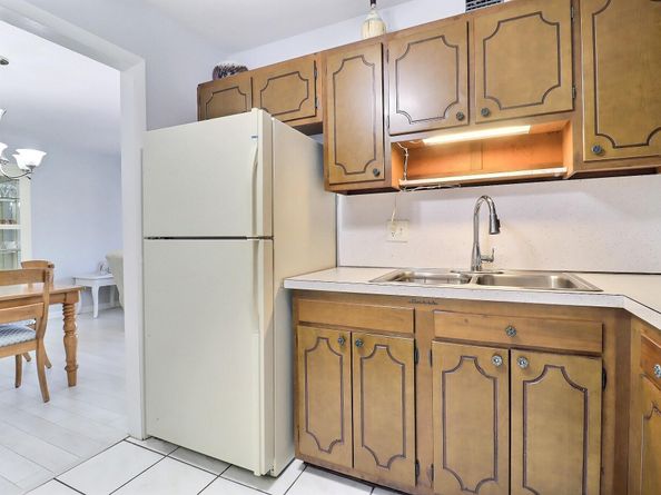 3550 NW 8th Avenue 212, Pompano Beach FL 33064