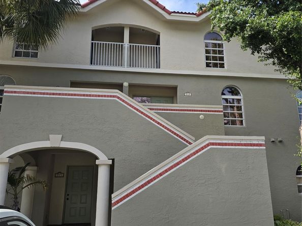 2381 NE 14th Street Cswy 214, Pompano Beach FL 33062