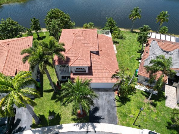 1403 NW 129th Way, Sunrise FL 33323