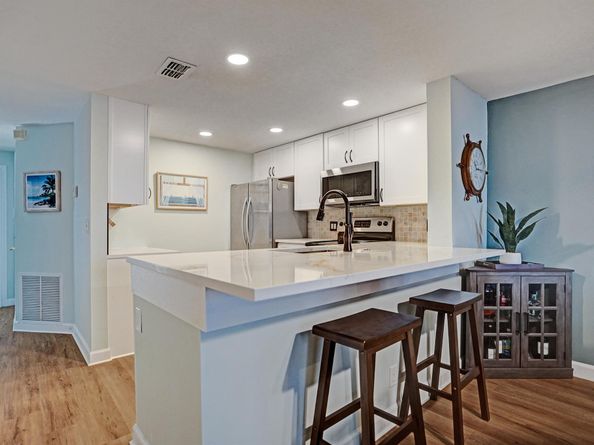 1028 Jeffery Street, Boca Raton FL 33487