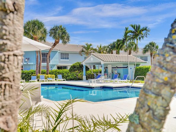 1028 Jeffery Street, Boca Raton FL 33487