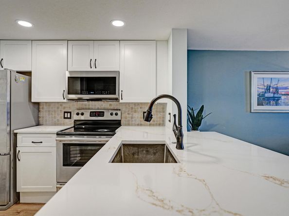 1028 Jeffery Street, Boca Raton FL 33487