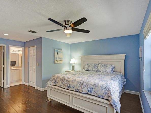 1028 Jeffery Street, Boca Raton FL 33487