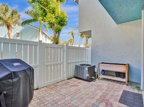 1028 Jeffery Street, Boca Raton FL 33487