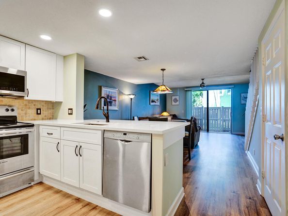1028 Jeffery Street, Boca Raton FL 33487
