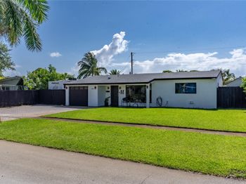 1408 SW 1st Ter