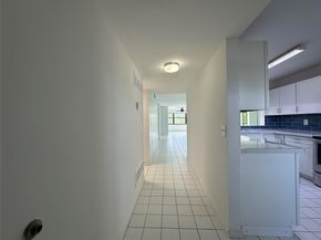 7673 Tahiti Ln 105, Lake Worth FL 33467
