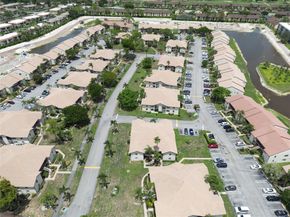 7673 Tahiti Ln 105, Lake Worth FL 33467