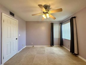 7673 Tahiti Ln 105, Lake Worth FL 33467