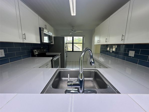 7673 Tahiti Ln 105, Lake Worth FL 33467