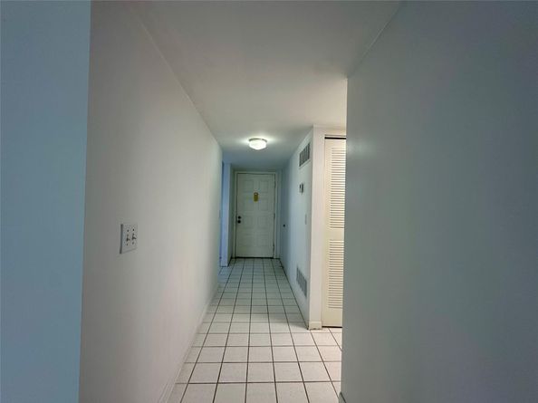 7673 Tahiti Ln 105, Lake Worth FL 33467