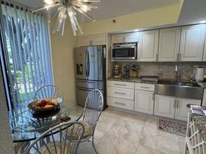 5257 Fountains Drive S 105, Lake Worth FL 33467