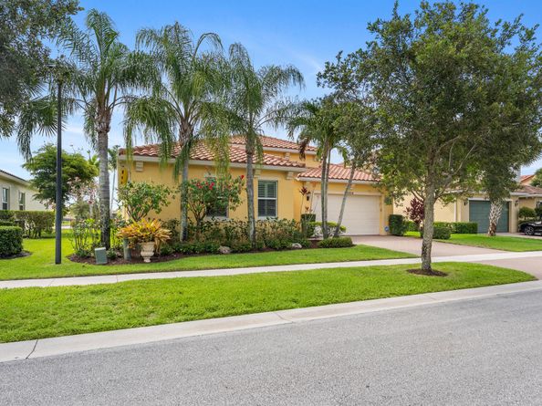 2854 Bellarosa Circle, Royal Palm Beach FL 33411