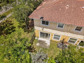 2721 NW 13th St, Pompano Beach FL 33069