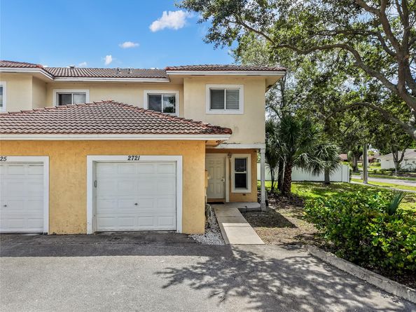 2721 NW 13th St, Pompano Beach FL 33069