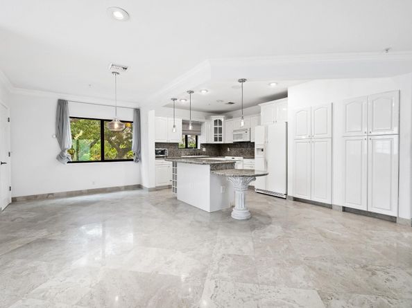 1260 N Riverside Dr 1260, Pompano Beach FL 33062