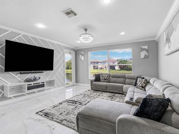 2196 Oakmont Drive