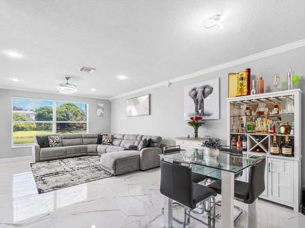 2196 Oakmont Drive, Riviera Beach FL 33404