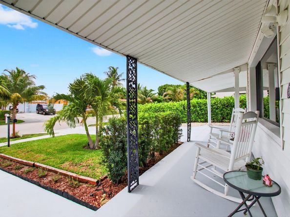 826 Cochran Drive, Lake Worth Beach FL 33461