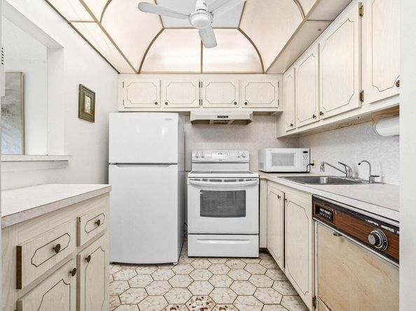 105 Brighton C, Boca Raton FL 33434