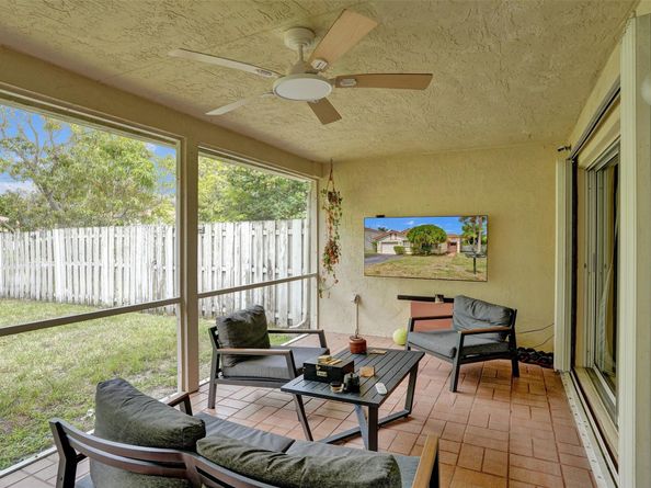 13525 NW 5th Ct, Plantation FL 33325