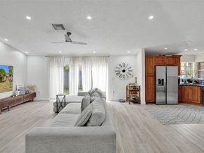 13525 NW 5th Ct, Plantation FL 33325