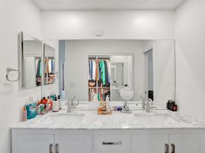 13525 NW 5th Ct, Plantation FL 33325