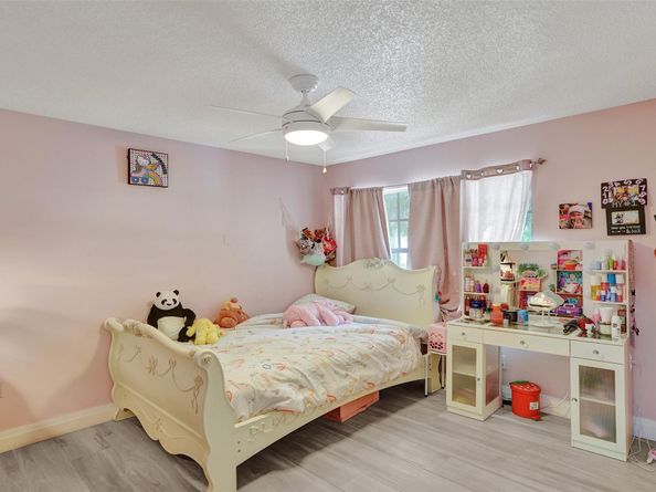 13525 NW 5th Ct, Plantation FL 33325