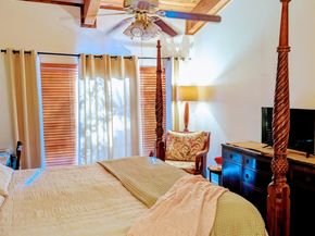 2904 N 35th Terrace, Hollywood FL 33021