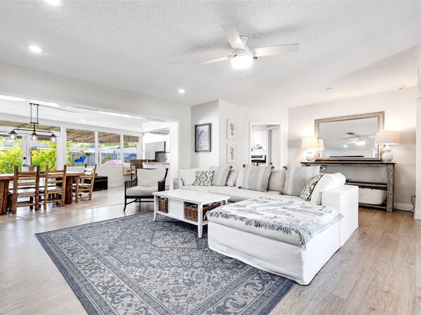 1540 NE 47th St, Oakland Park FL 33334