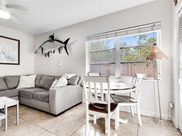 1540 NE 47th St, Oakland Park FL 33334