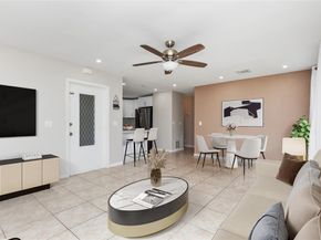 2002 SW Natura Blvd D, Deerfield Beach FL 33441