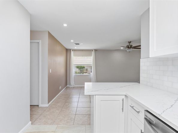 2002 SW Natura Blvd D, Deerfield Beach FL 33441
