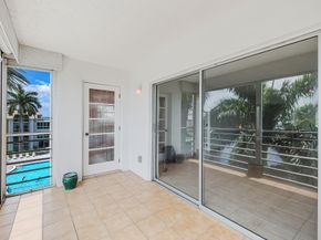 3010 NE 16th Ave 405, Oakland Park FL 33334