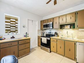 3010 NE 16th Ave 405, Oakland Park FL 33334