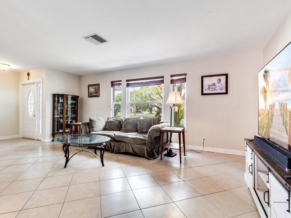 4380 Butternut Street, Palm Beach Gardens FL 33410