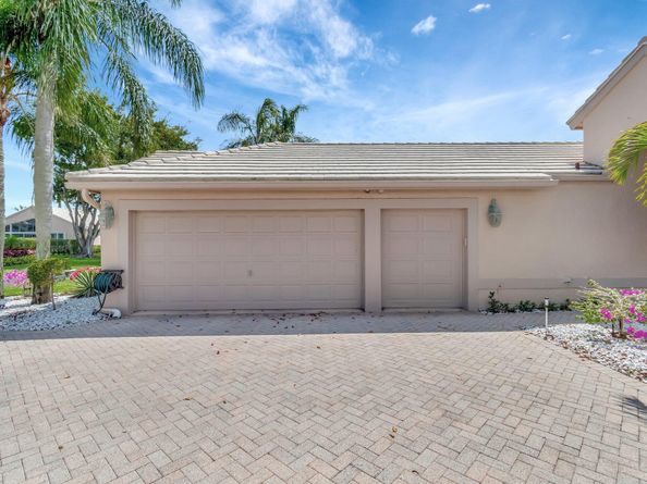 6429 Three Lakes Lane, Boynton Beach FL 33437