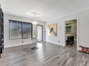 6275 Lakeshore Dr, Margate FL 33063