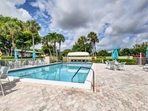 18 Westgate Lane 18f, Boynton Beach FL 33436