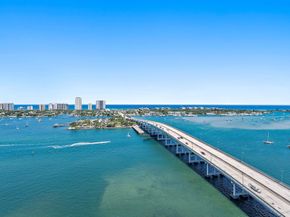 2640 Lake Shore Drive 2215, Riviera Beach FL 33404