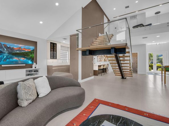 7869 Travlers Tree Dr, Boca Raton FL 33433