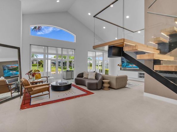 7869 Travlers Tree Dr, Boca Raton FL 33433