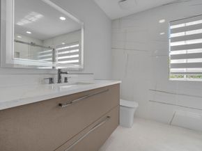 7869 Travlers Tree Dr, Boca Raton FL 33433