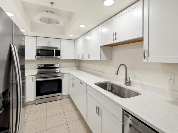 1400 Crestwood Court S 1401, Royal Palm Beach FL 33411
