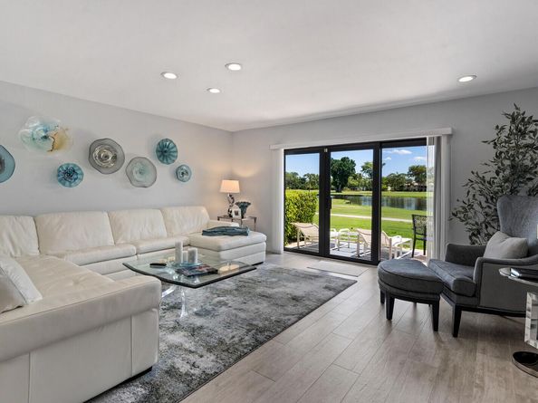 21188 Juego Circle 17A, Boca Raton FL 33433