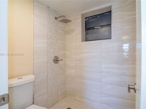 1100 Colony Point Circle 105, Pembroke Pines FL 33026